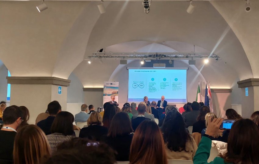 med forum italia